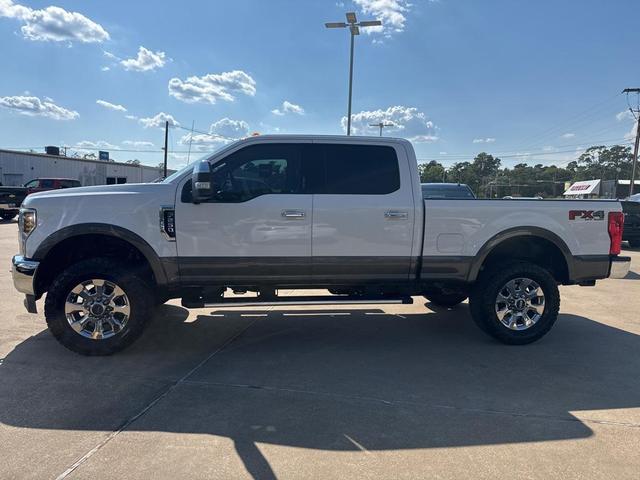 Photo of 2019 Oxford White Ford F-250