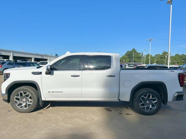 Photo of 2023 Summit White GMC Sierra 1500