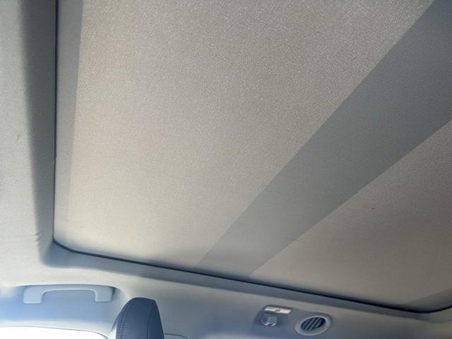 Photo of 2022 Silver Metallic Ford Explorer