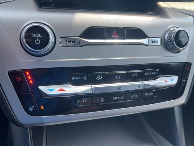 Photo of 2022 Silver Metallic Ford Explorer