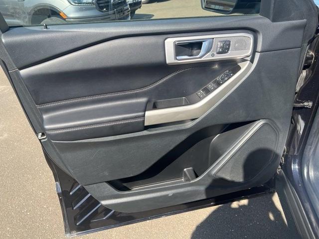 Photo of 2022 Agate Black Metallic Ford Explorer