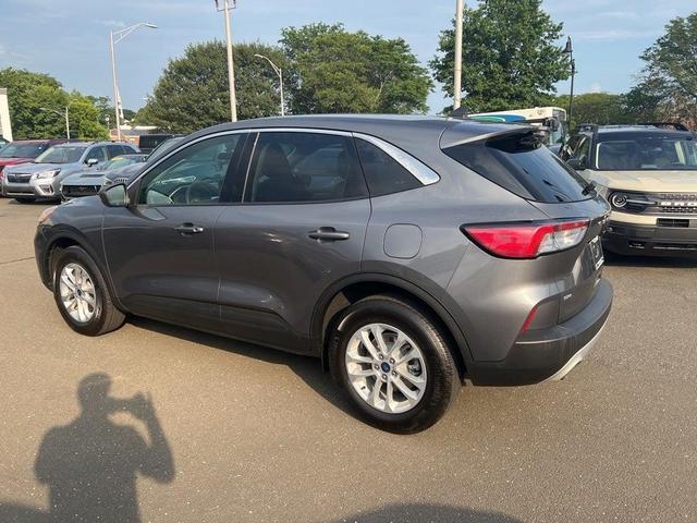 Photo of 2022 Carbonized Gray Metallic Ford Escape
