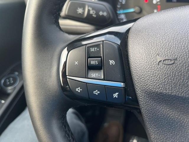 Photo of 2022 Carbonized Gray Metallic Ford Escape