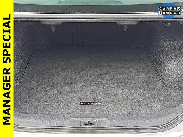 Photo of 2023 Brilliant Silver Metallic Nissan Altima