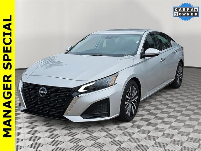 Photo of 2023 Brilliant Silver Metallic Nissan Altima