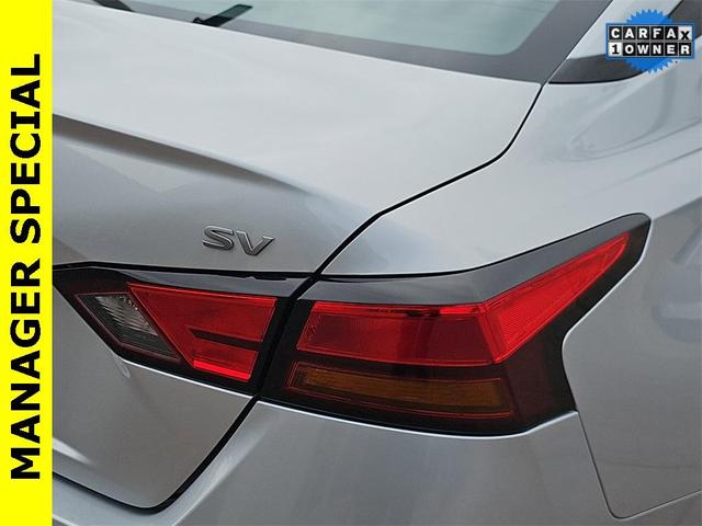Photo of 2023 Brilliant Silver Metallic Nissan Altima