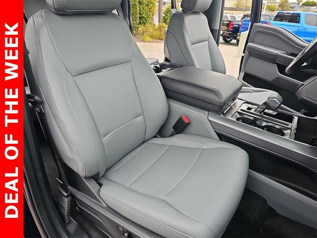 Photo of 2025 Blue Metallic Ford F-150 Lightning