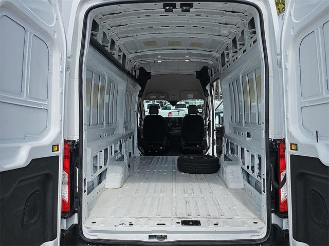 Photo of 2023 Oxford White Ford Transit-250
