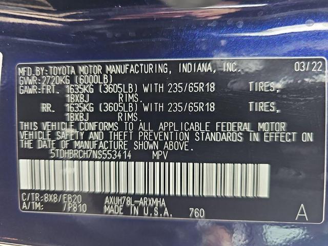 Photo of 2022 Midnight Black Metallic Toyota Highlander Hybrid