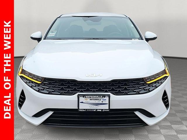 Photo of 2023 Glacial White Pearl Kia K5