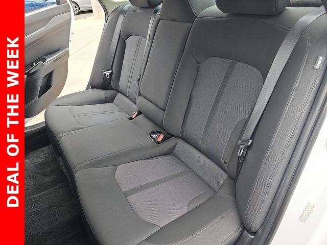 Photo of 2023 Glacial White Pearl Kia K5
