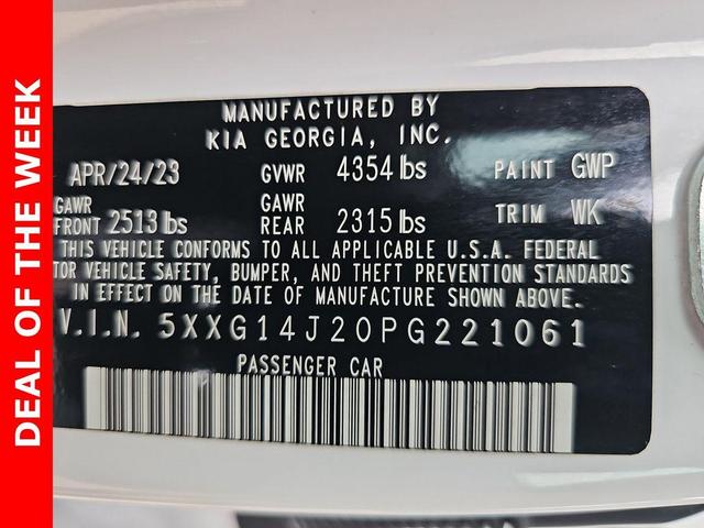 Photo of 2023 Glacial White Pearl Kia K5