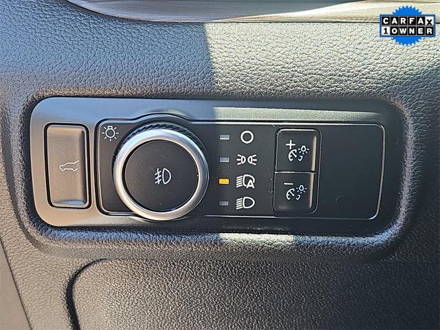 Photo of 2023 Silver Metallic Ford Explorer