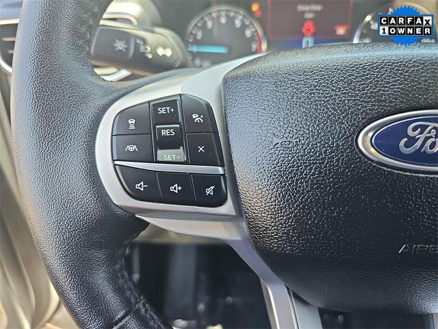 Photo of 2023 Silver Metallic Ford Explorer