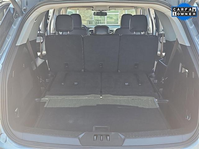 Photo of 2023 Silver Metallic Ford Explorer