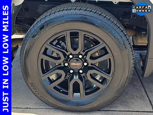 Photo of 2022 Quicksilver Metallic GMC Sierra 1500