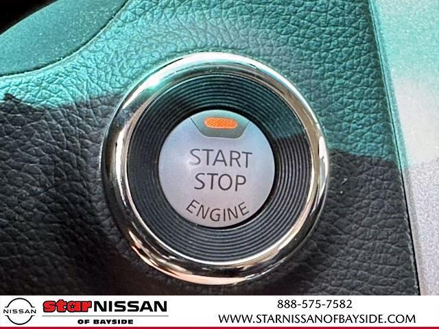 Photo of 2013 Brilliant Silver Metallic Nissan Altima