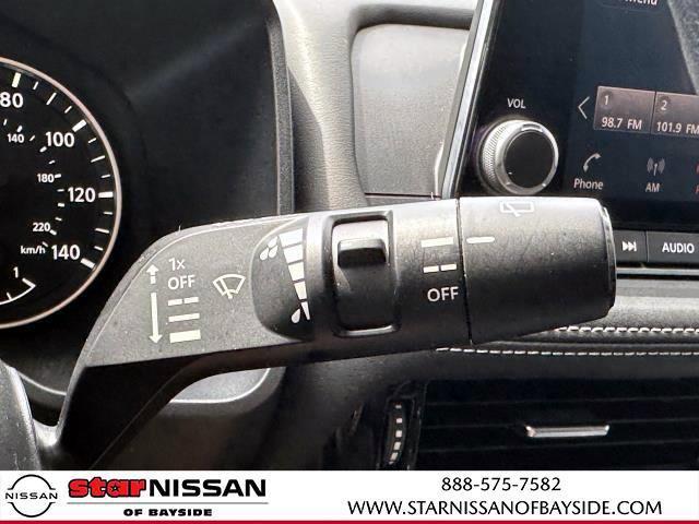 Photo of 2021 Black Nissan Rogue