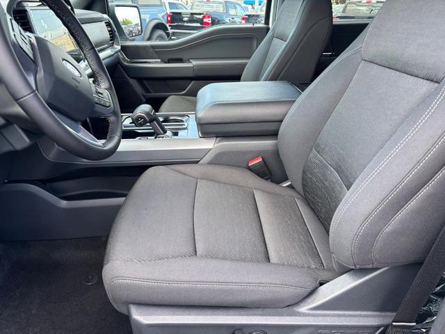 Photo of 2025 Gray Metallic Ford F-150