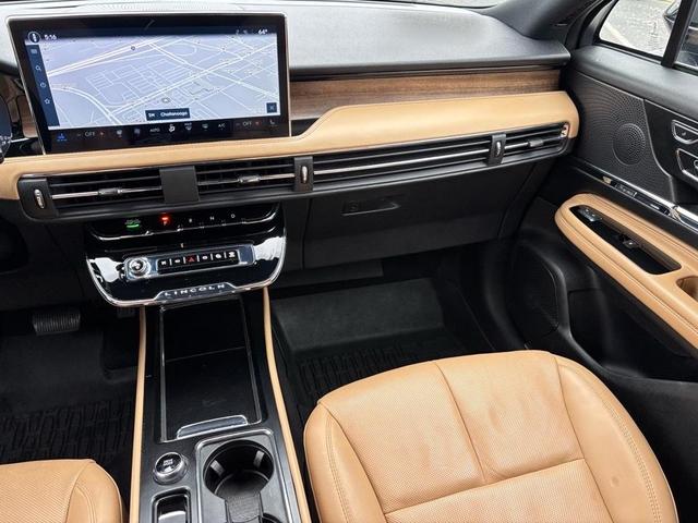 Photo of 2023 Black Metallic Lincoln Corsair