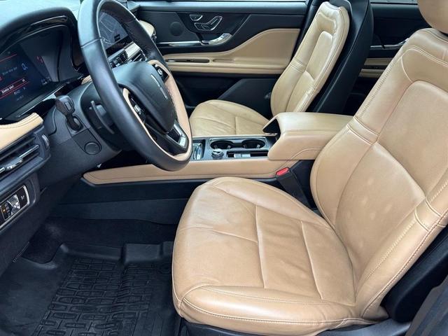Photo of 2023 Black Metallic Lincoln Corsair