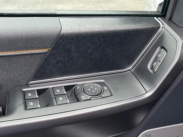 Photo of 2025 Oxford White Ford F-150