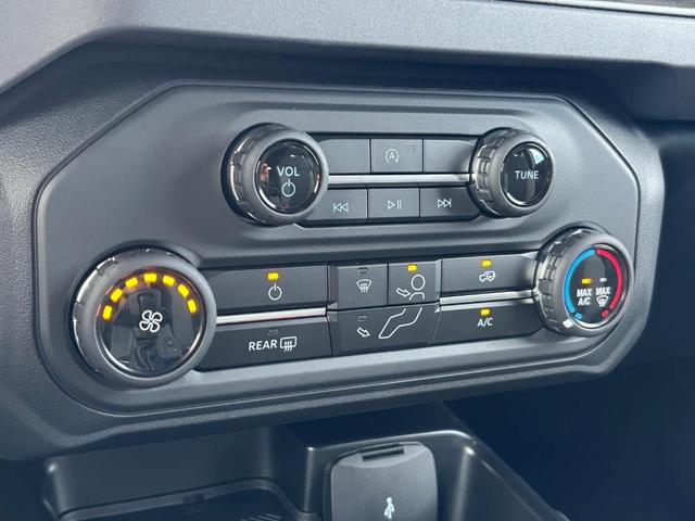 Photo of 2025 Carbonized Gray Metallic Ford Bronco
