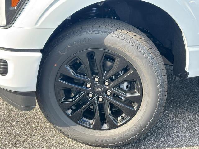 Photo of 2025 Oxford White Ford F-150