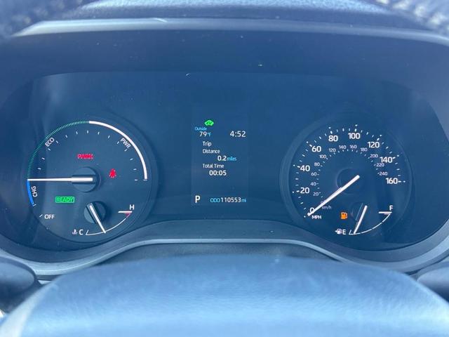 Photo of 2022 Black Toyota Sienna