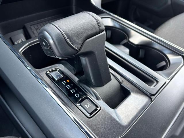 Photo of 2025 Space White Metallic Ford F-150