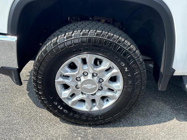Photo of 2020 Summit White Chevrolet Silverado 2500
