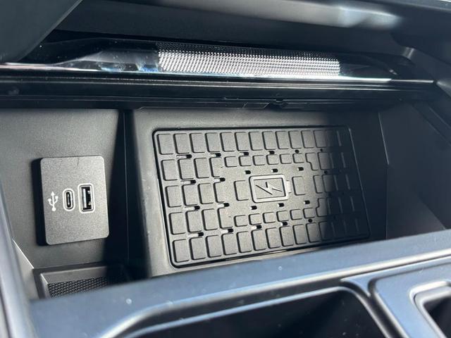Photo of 2025 Space White Metallic Ford F-150