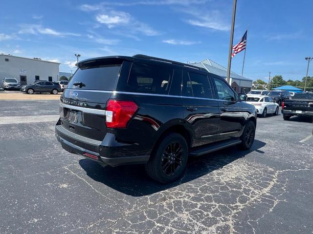 Photo of 2024 Black Metallic Ford Expedition