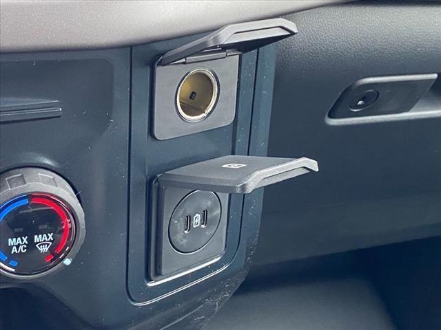 Photo of 2025 Oxford White Ford F-150