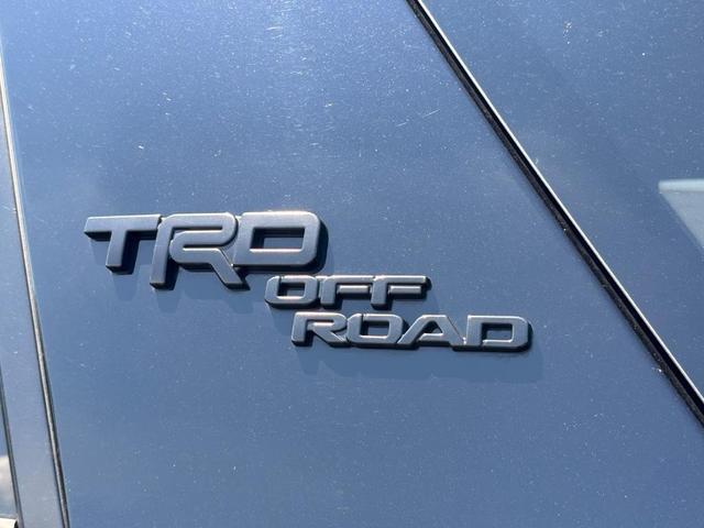 Photo of 2022 Black Toyota 4Runner