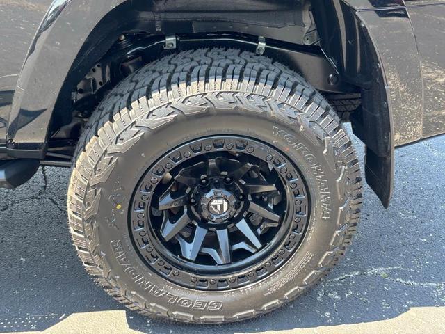 Photo of 2022 Black Toyota 4Runner