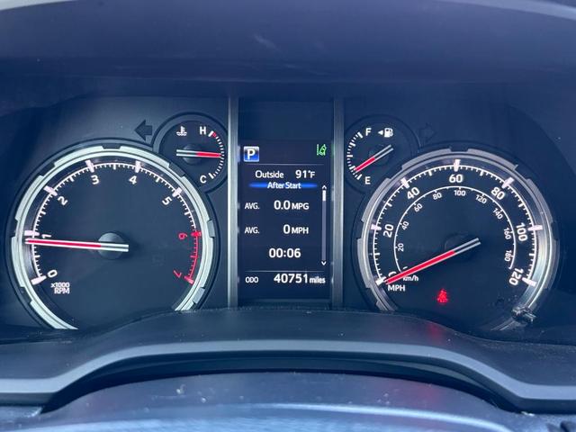 Photo of 2022 Black Toyota 4Runner