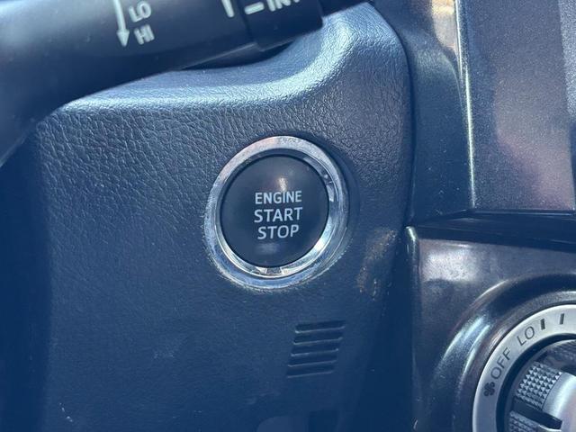 Photo of 2022 Black Toyota 4Runner