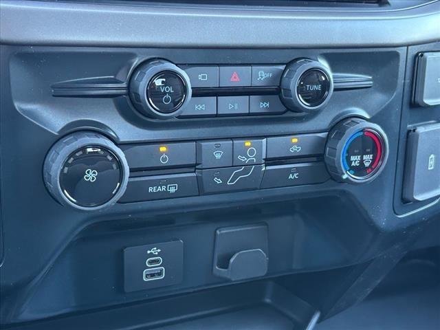 Photo of 2025 Oxford White Ford F-150