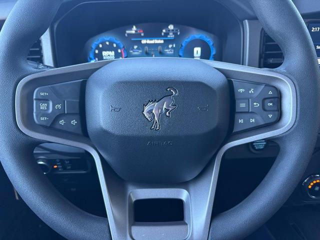 Photo of 2025 Oxford White Ford Bronco