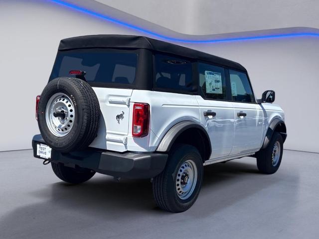 Photo of 2025 Oxford White Ford Bronco