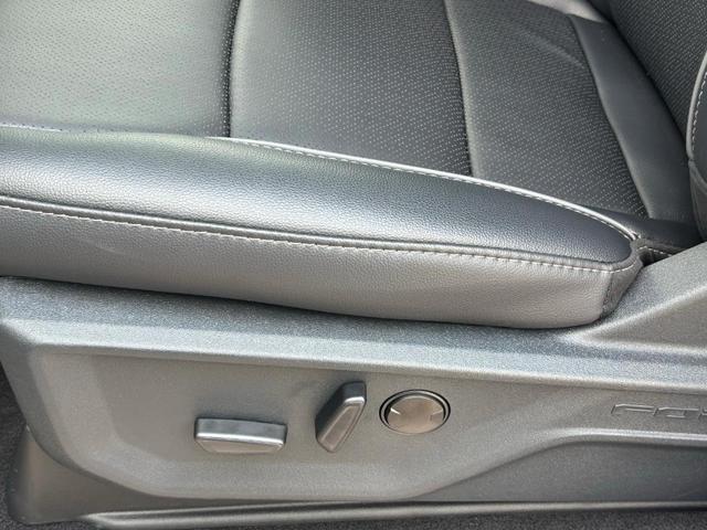Photo of 2025 White Metallic Ford F-150