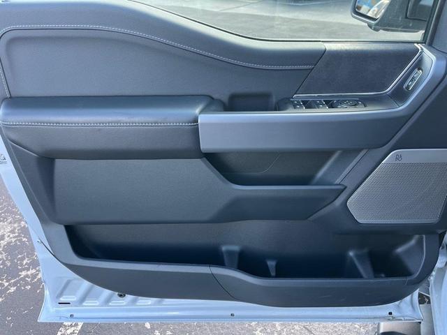 Photo of 2025 White Metallic Ford F-150