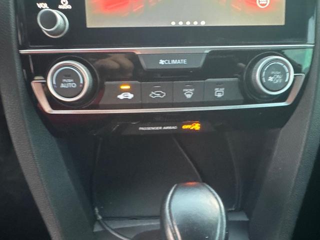 Photo of 2020 Platinum White Pearl Honda Civic
