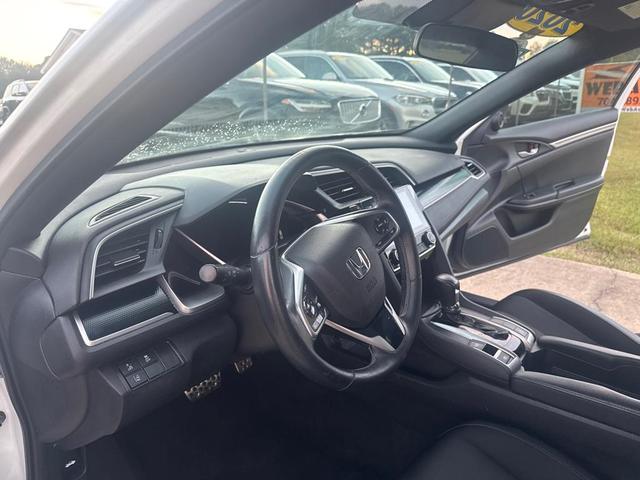Photo of 2020 Platinum White Pearl Honda Civic