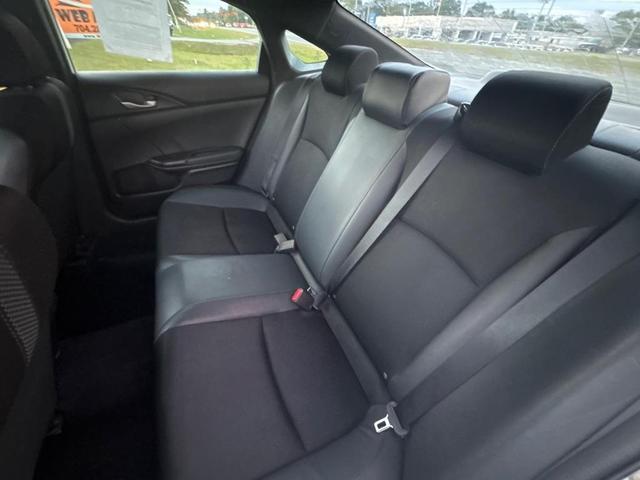 Photo of 2020 Platinum White Pearl Honda Civic