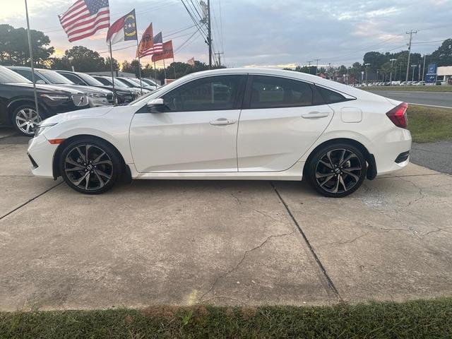 Photo of 2020 Platinum White Pearl Honda Civic