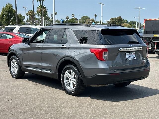 Photo of 2023 CARBONIZED GRAY METALLIC Ford Explorer