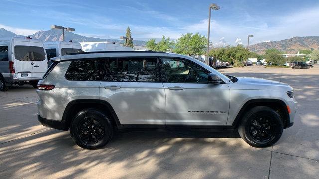 Photo of 2024 Silver Zynith Jeep Grand Cherokee L