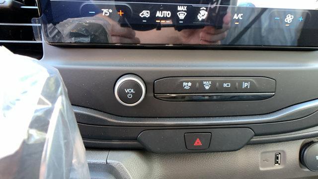 Photo of 2023 White Ford Transit-350